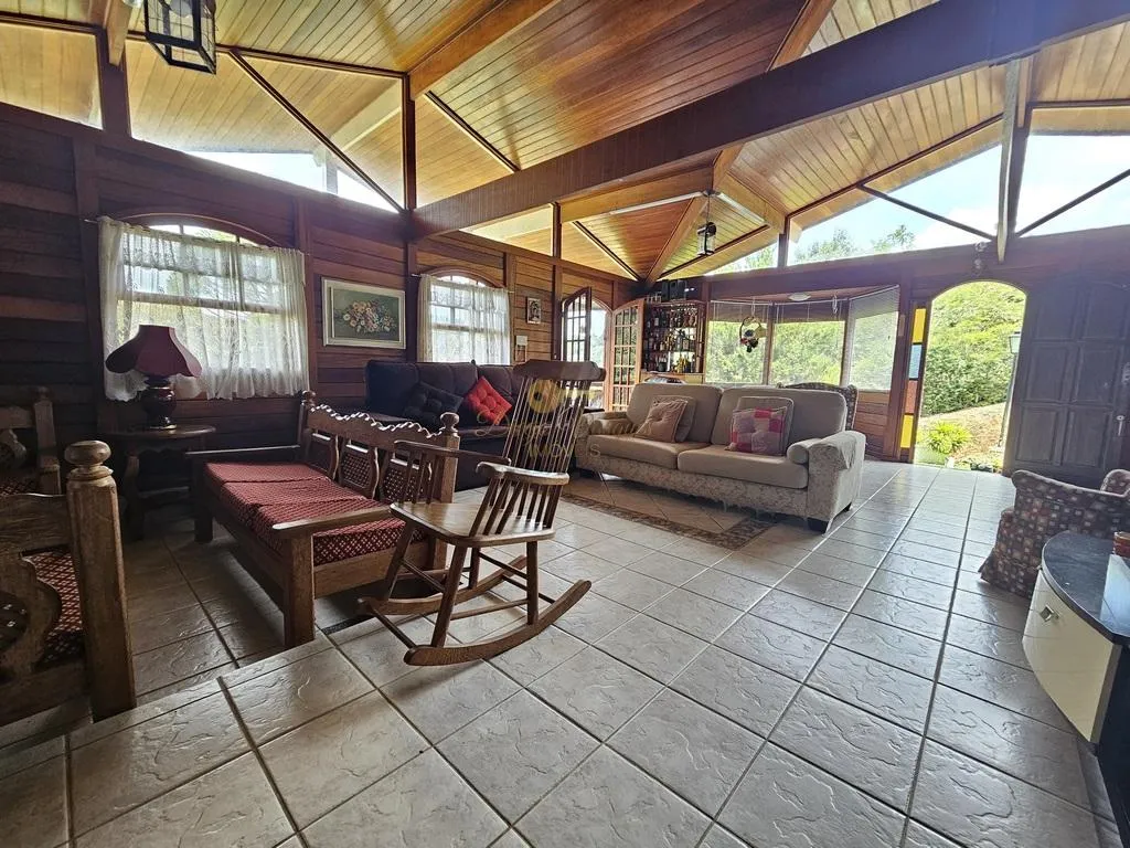 Imagem Casa em Condomínio para Venda em Teresópolis / RJ no bairro Green Valley