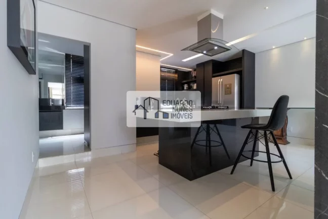 Imagem APARTAMENTO TODO REFORMADO NO LOURDES!