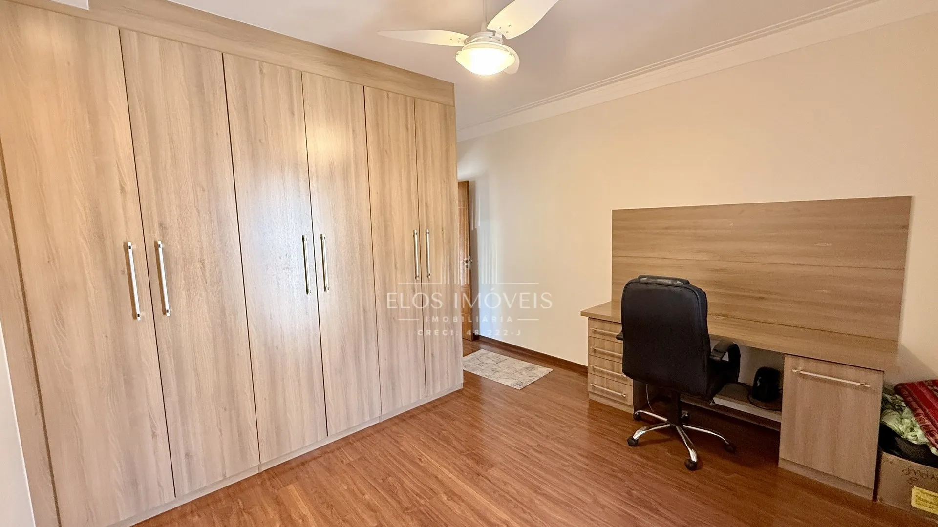 Imagem Sobrado de 3 quartos, 256m² no bairro Jardim Terras de Santa Elisa, em Limeira
