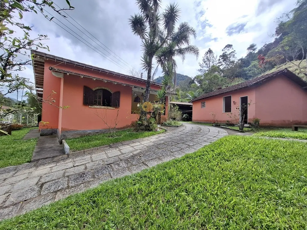 Foto do imóvel Casa para Venda em Teresópolis / RJ em Estrada Isaías Vidal