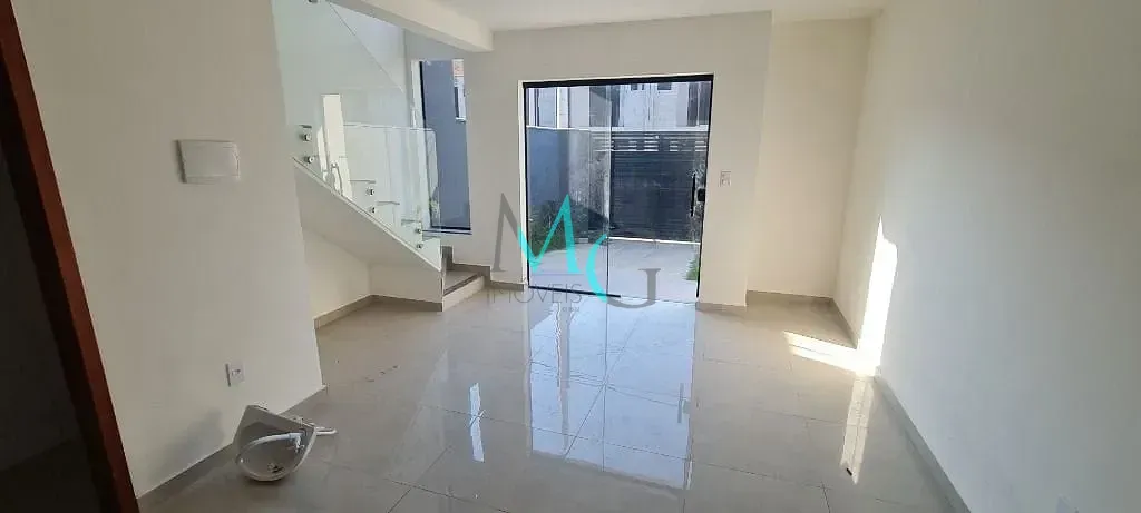Imagem Casa com 2 dormitórios à venda, 80 m² por R$ 295.000,00 - Campo Grande - Rio de Janeiro/RJ
