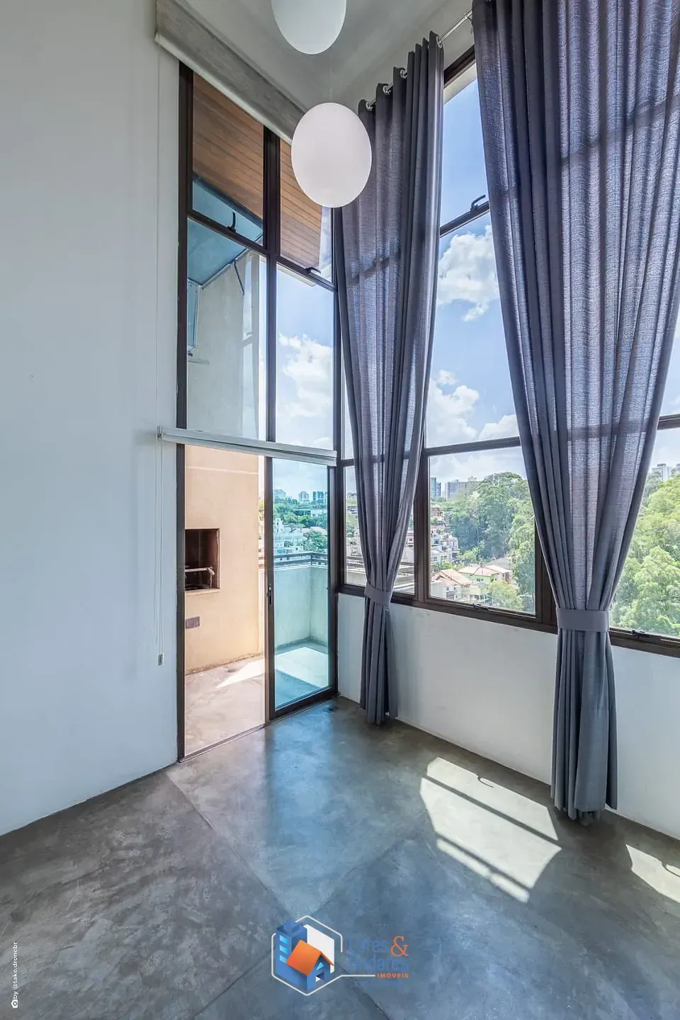 Imagem Duplex para venda em Paraíso do Morumbi com 1 quarto, sendo 1 suíte, 63m²