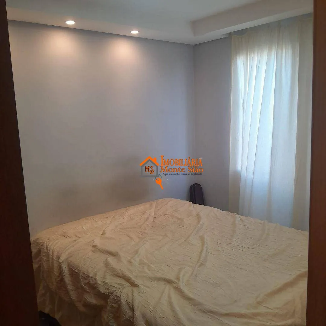 Imagem Apartamento com 2 dormitórios à venda, 45 m² por R$ 270.000 - Água Chata - Guarulhos/SP