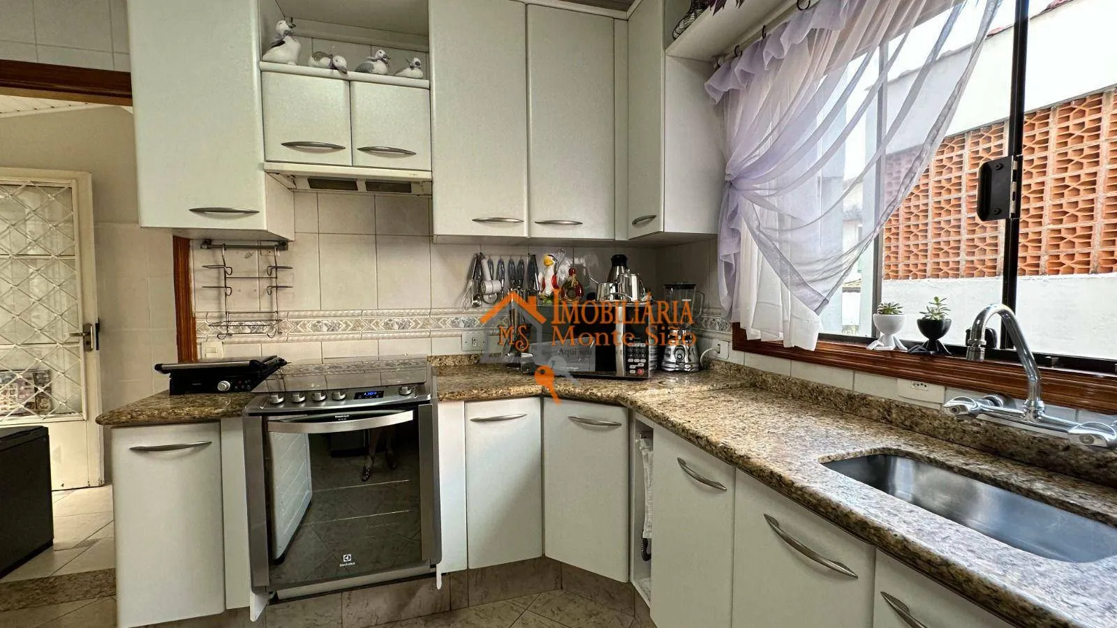 Imagem Casa com 4 dormitórios à venda, 220 m² por R$ 1.279.000,00 - Jardim Santa Clara - Guarulhos/SP