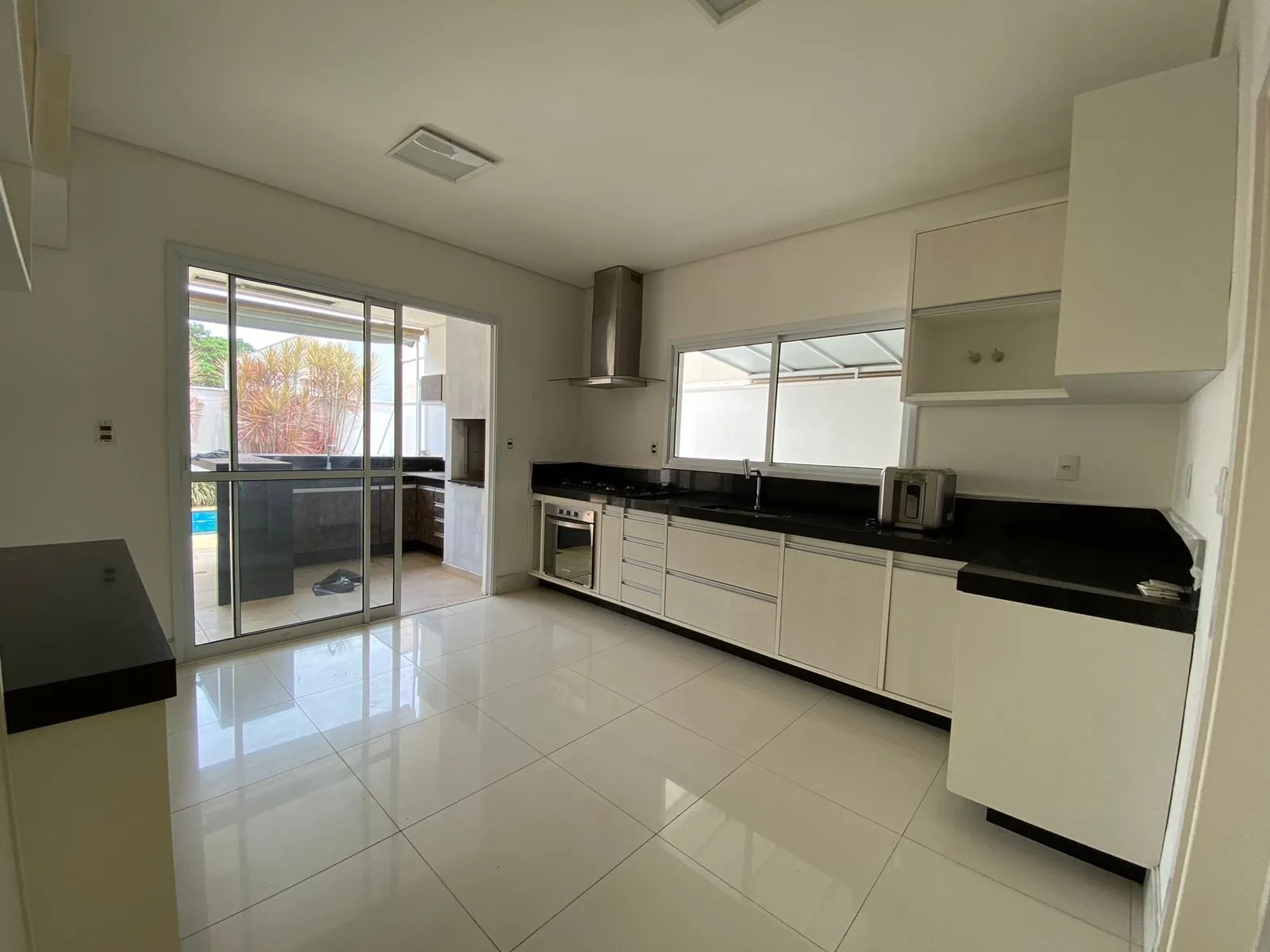 Imagem Casa 3 dormitórios 296m² Condomínio Lago da Serra Aceita Permuta