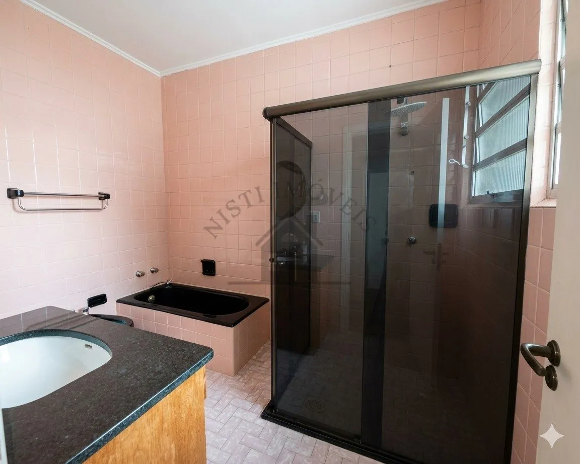 Imagem Casa 6 quartos para Venda no bairro Jardim São Pedro em Porto Alegre