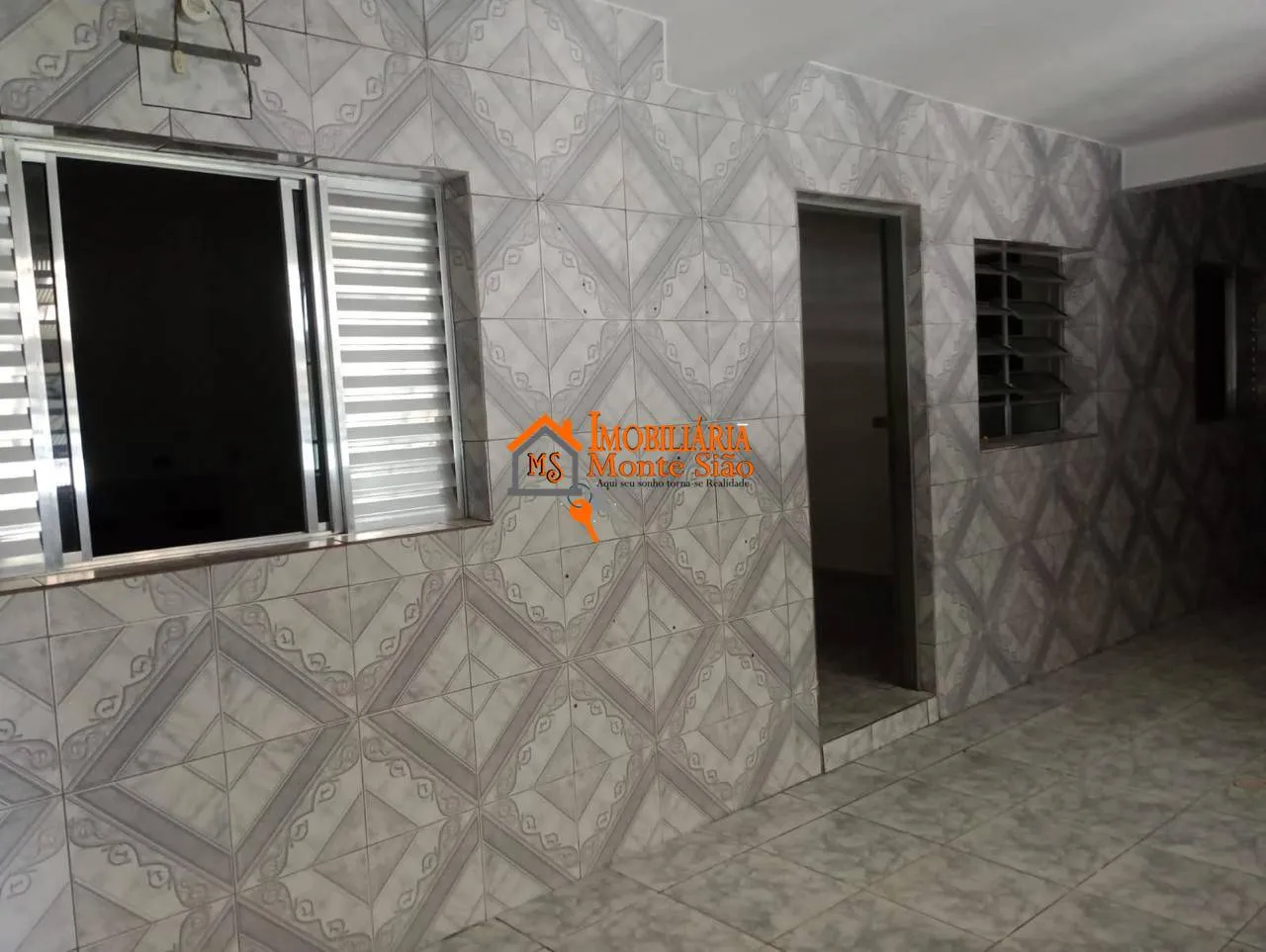 Foto do imóvel Casa com 2 dormitórios à venda, 250 m² por R$ 310.000 - Jardim Fortaleza - Guarulhos/SP