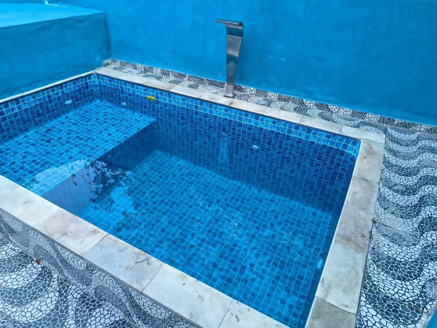 Imagem Casa para Venda em Itanhaém, Jamaica (Praia), 2 dormitórios, 1 banheiro, 2 vagas
