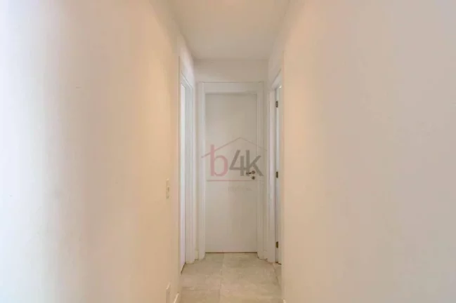 Imagem Apartamento com dois dormitórios e varanda a venda na Chácara Santo Antônio.