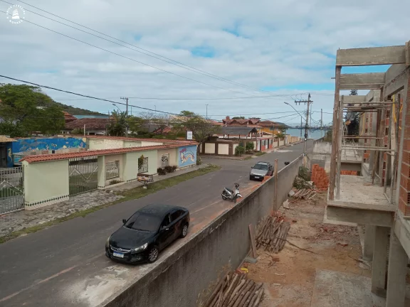 Imagem Excelente Casa Duplex em construção composta por 3 quartos sendo 1 suíte com closet, sala de estar e jantar, cozinha área gourmet com piscina
