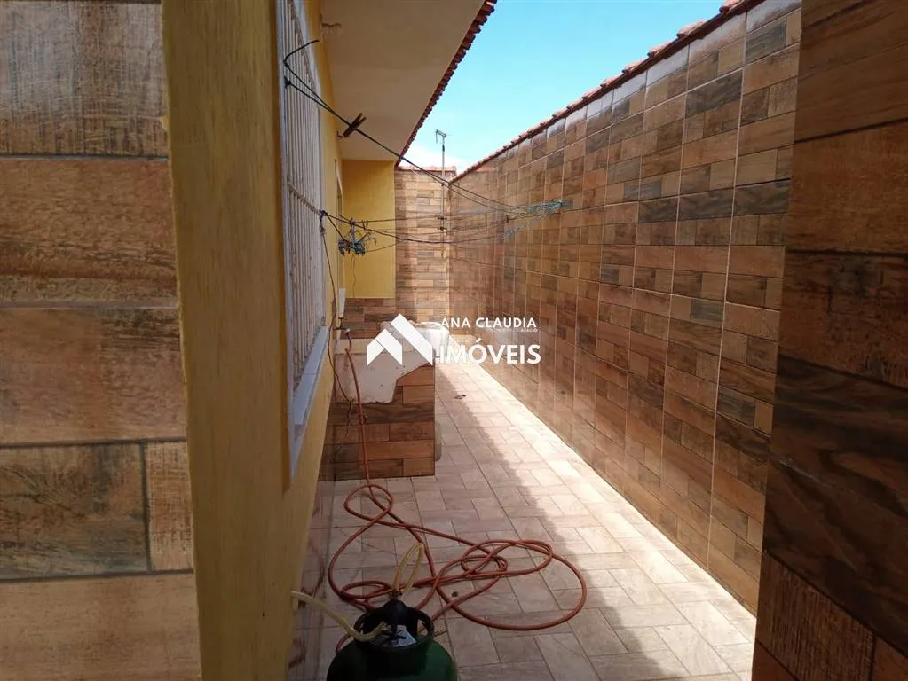 Imagem Casa lote inteiro na Praia de Mongaguá a 160 metros do mar