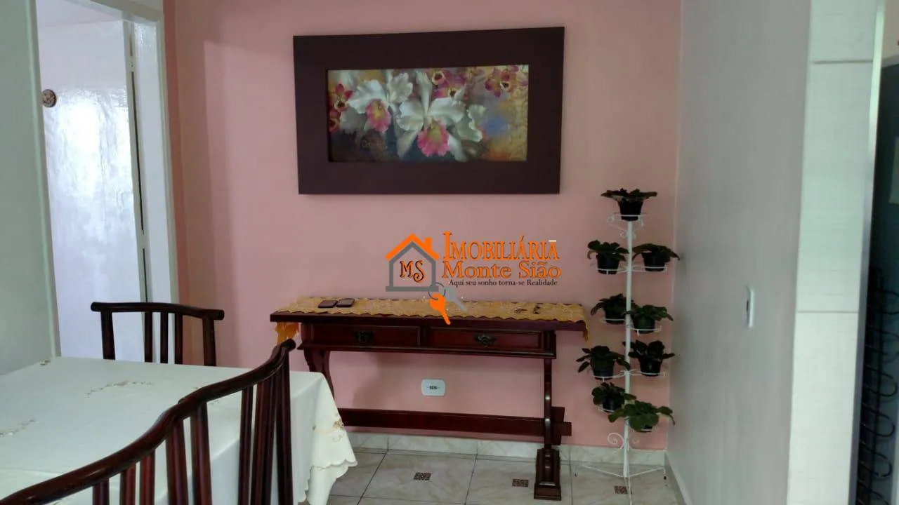 Imagem Casa com 3 dormitórios à venda, 95 m² por R$ 370.000,00 - Jardim Maria Dirce - Guarulhos/SP