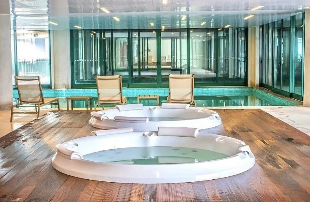 Imagem Viva o Melhor de Ubatuba: Apartamento no Reserva DNA com Sacada Gourmet de Frente para a Praia Grande!