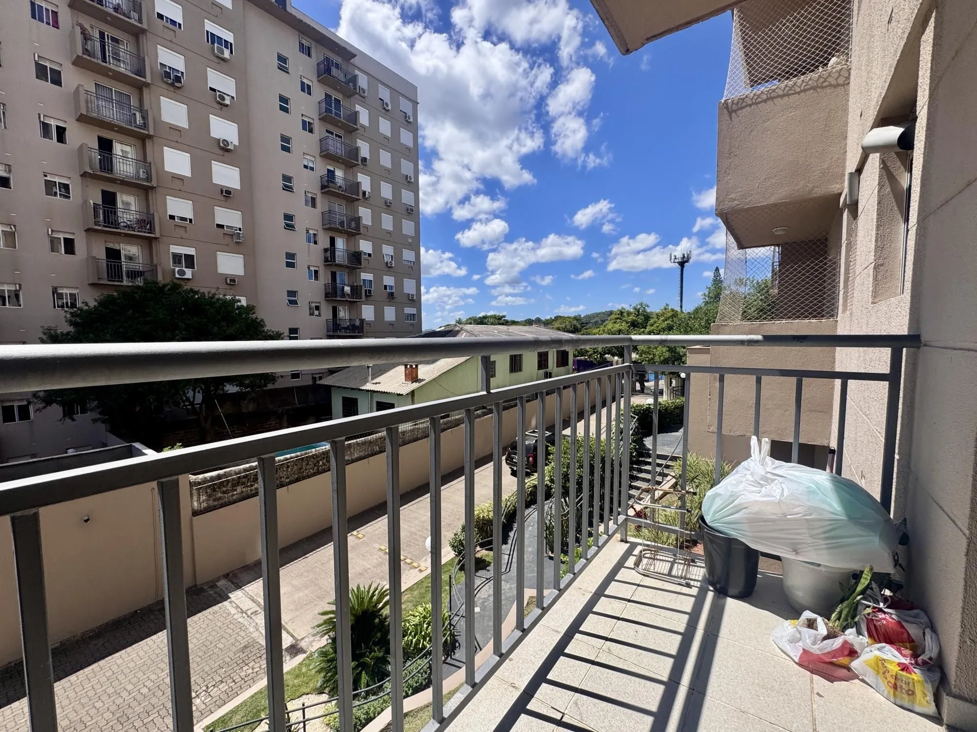 Imagem Apartamento 3 Dormitórios com Suíte, Sacada e Vaga Coberta