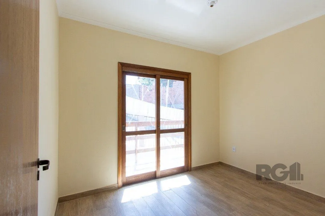 Imagem LINDA CASA EM CONDOMÍNIO JUNTO À NATUREZA