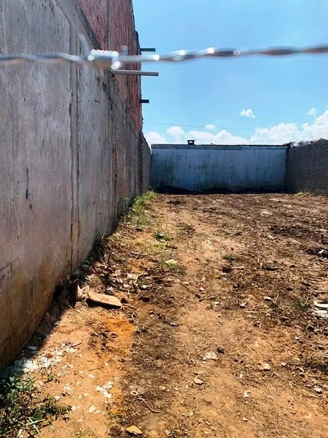 Imagem Terreno à venda 250M², Conjunto Residencial Araretama, Pindamonhangaba - SP