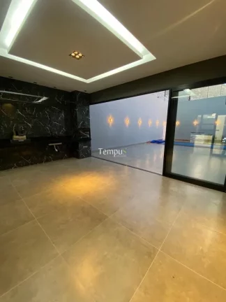 Imagem Casa Altíssimo Padrão 3 suítes plenas sozinha no lote St. Três Marias