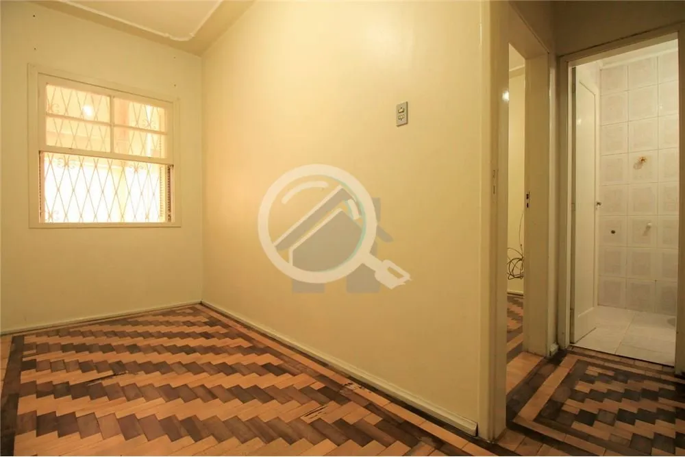 Imagem Amplo apartamento de 1 dormitório com closet, banheiro com ventilação natural, amplo arejado, pá...