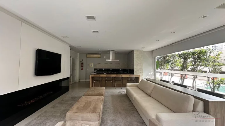Imagem Apartamento com 93m² de área privativa, semimobiliado, 3 dormitórios (sendo 1 suíte), 1 banheiro...
