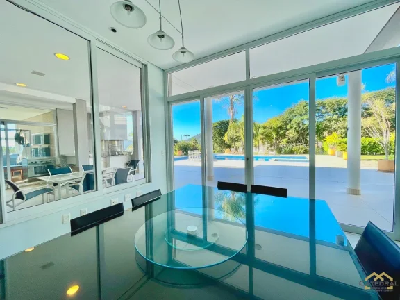 Imagem Casa à Venda em condomínio fechado de 1000m2 com4 quartos e Piscina em Jundiaí SP
