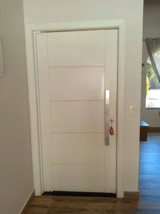Imagem CASA dentro de condomínio residencial