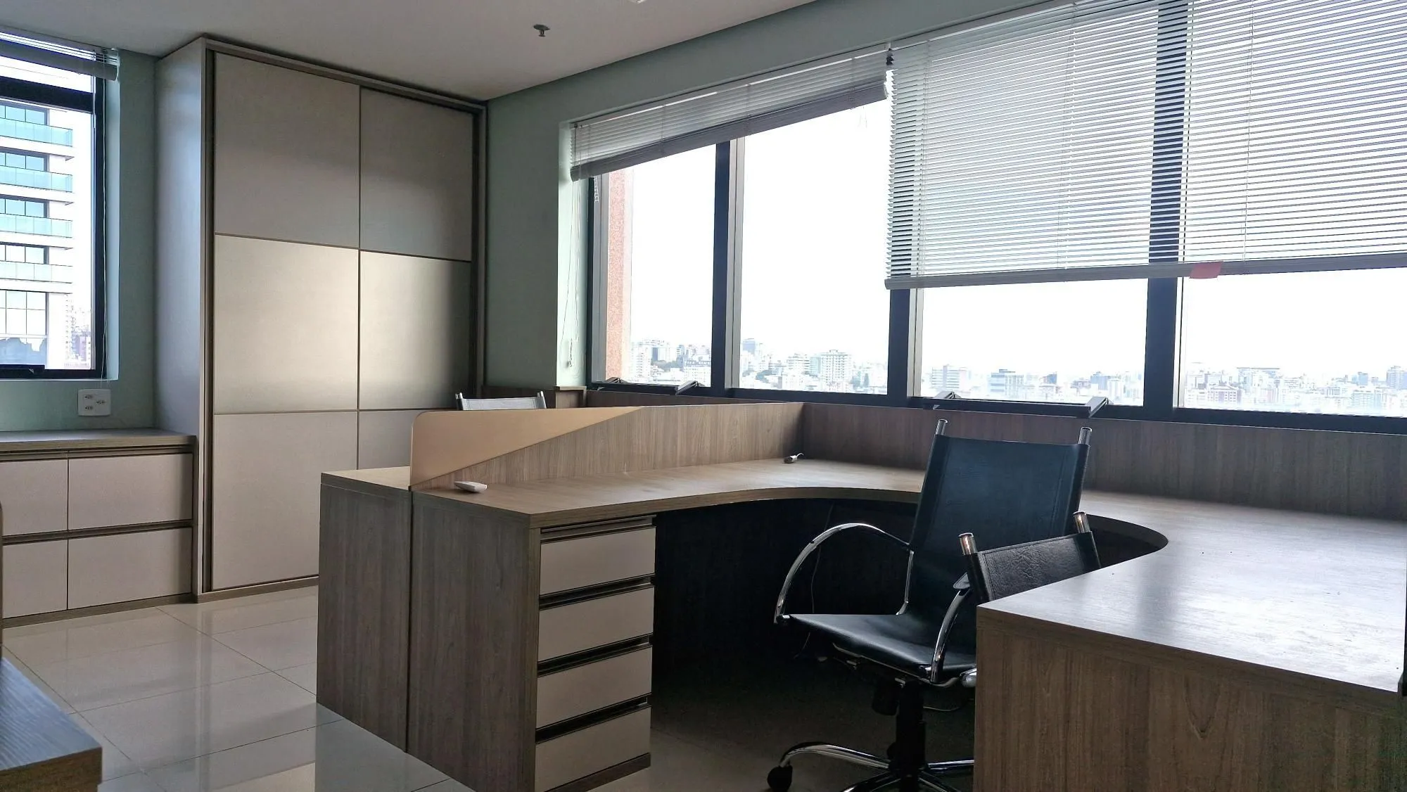 Imagem Sala Comercial próxima a Carlos Gomes