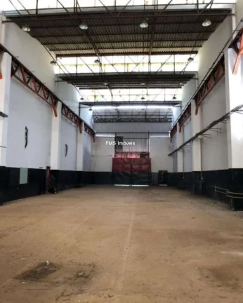 Imagem Galpão com 2000m2 terreno de 5000m2 em Mairinque/SP.