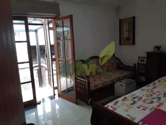 Imagem Linda Casa em Condomínio Fechado – Clube da Montanha, Atibaia