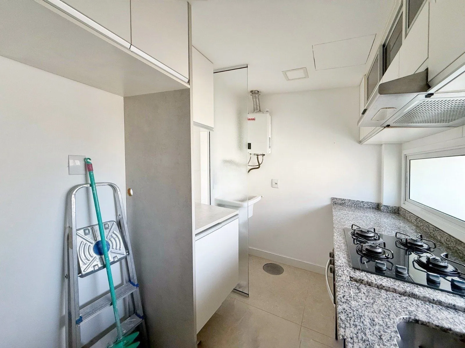 Imagem Apartamento com 2 dormitórios, sendo 1 suíte, e sala ampla com ambientes integrados - Condomínio Residencial Sucre