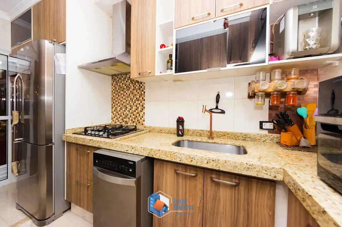 Imagem Sobrado para venda em Conjunto Residencial Vista Verde com 3 quartos, 93m²