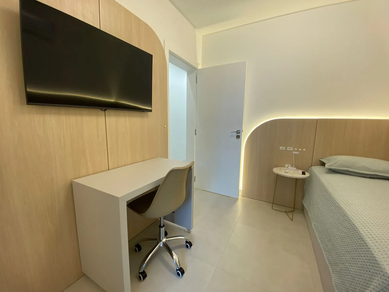 Imagem Apartamento com vista para o mar à venda com 135m2 por R$ 3.000.000,00