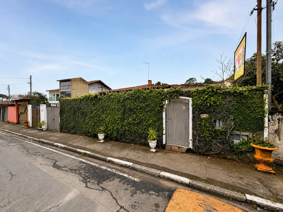 Imagem Casa comercial para venda em Suíssa, 470m2