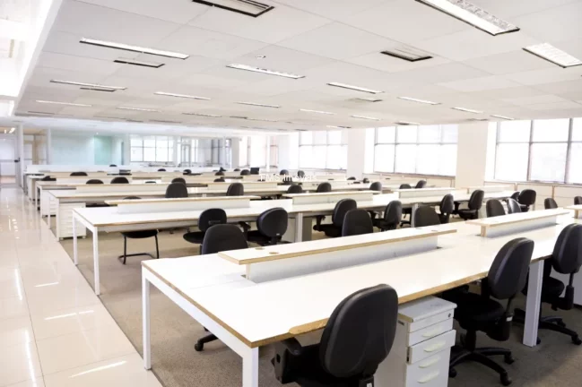 Imagem Andar comercial com 888m² na Av. das Nações Unidas.