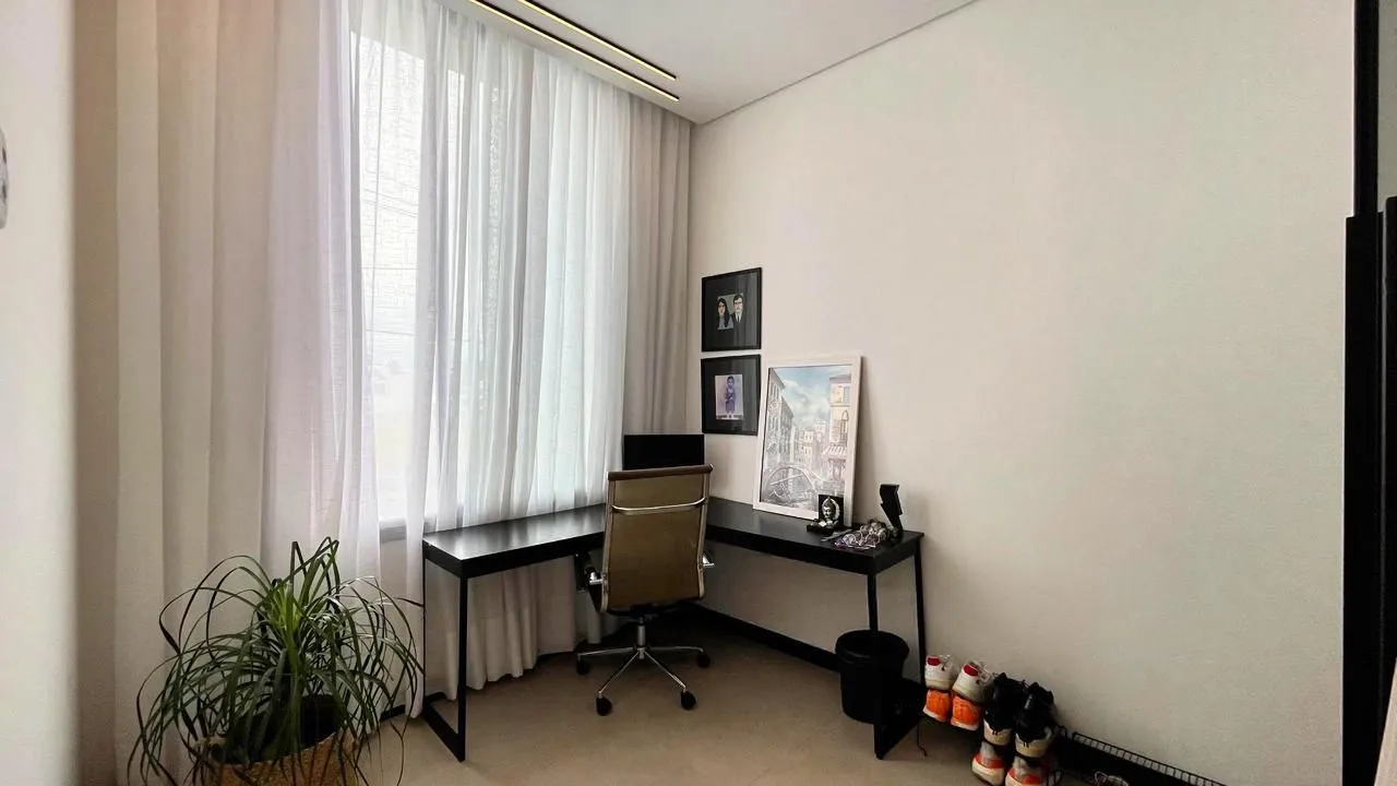 Imagem Casa Moderna com Suíte, Hidromassagem, Jardim e 2 Vagas