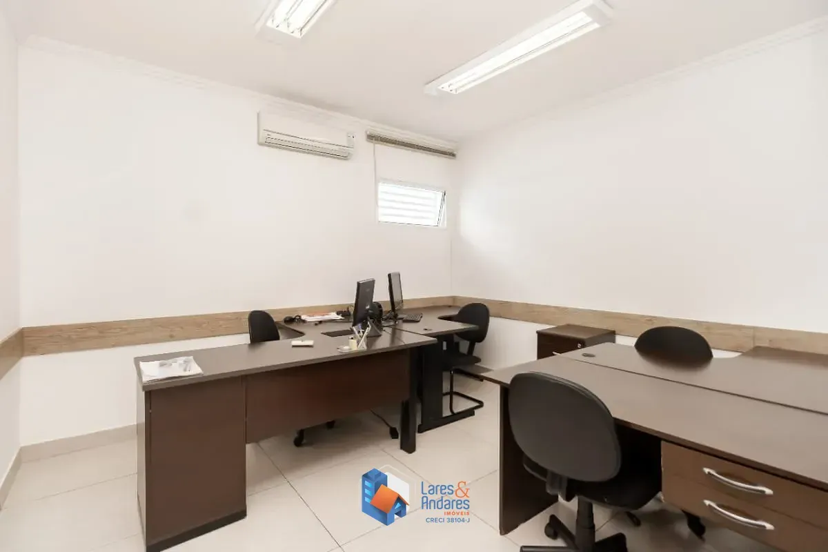 Imagem Casa comercial para venda em Interlagos, 265m²