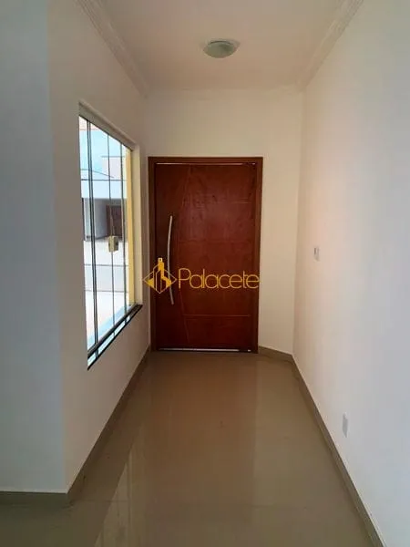Imagem Casa à venda 3 Quartos, 1 Suite, 4 Vagas, 258.5M², Campo Alegre, Pindamonhangaba - SP | Condomínio Moema Ville