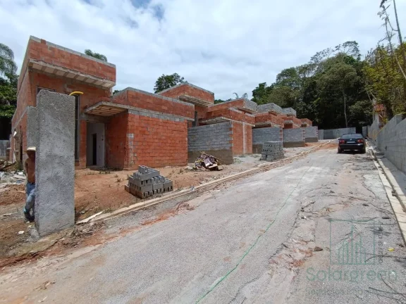 Foto do imóvel Casas à Venda com 3 Quartos e 1 Banheiro, Com 100 m² Por 800.000,00 em Rua das Alamandas