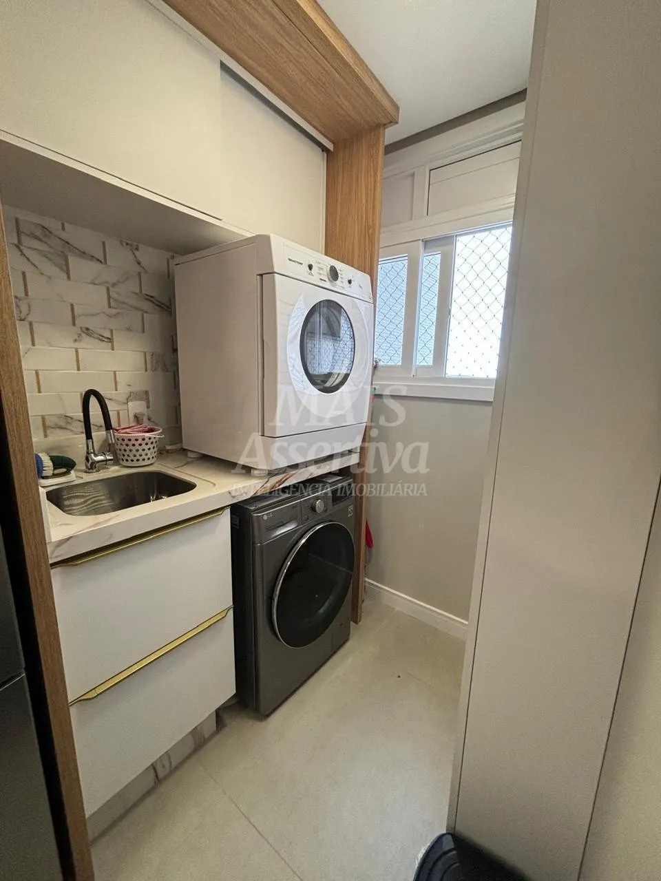 Imagem Excelente apartamento mobiliado à venda no Centro de Torres/RS - 2 dormitórios