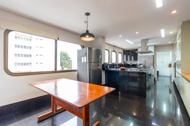 Imagem Apartamento à venda em São Paulo, Campo Belo, com 4 quartos, 300m2