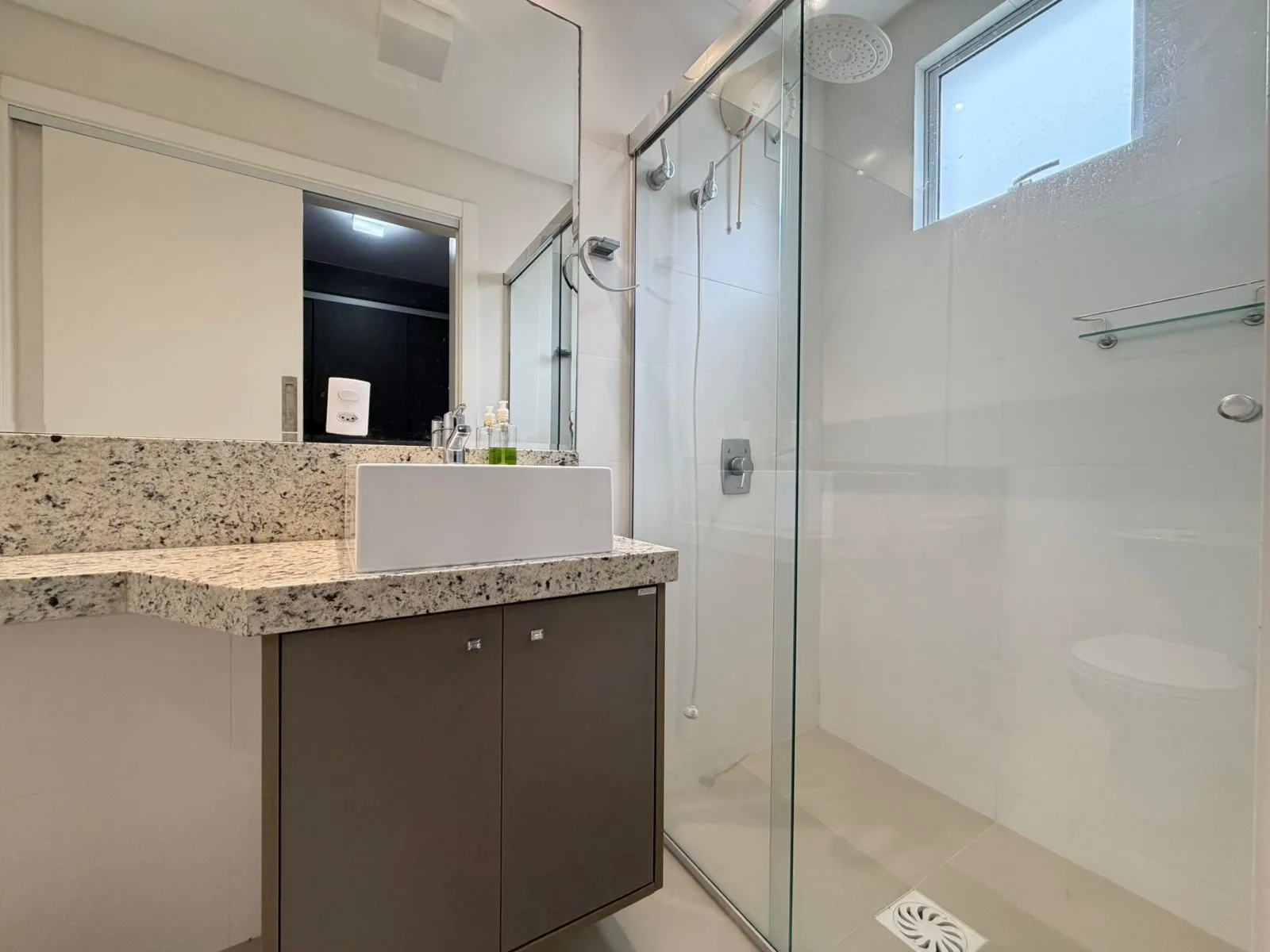 Imagem Apartamento com vista para o mar à venda com 142m2 por R$ 2.350.000,00