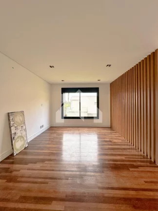 Imagem Casa de Condomínio em Alphaville - Santana de Parnaíba