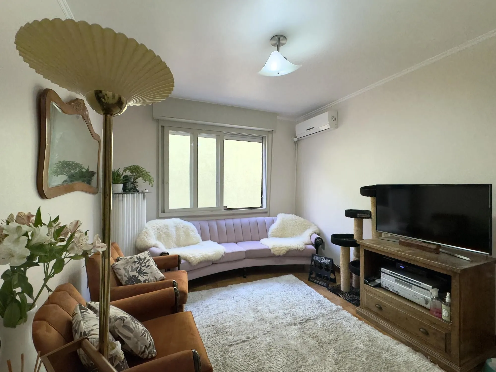 Imagem APARTAMENTO 2 DORMITÓRIOS SUPER CHARMOSO NO BAIRRO CENTRO HISTÓRICO