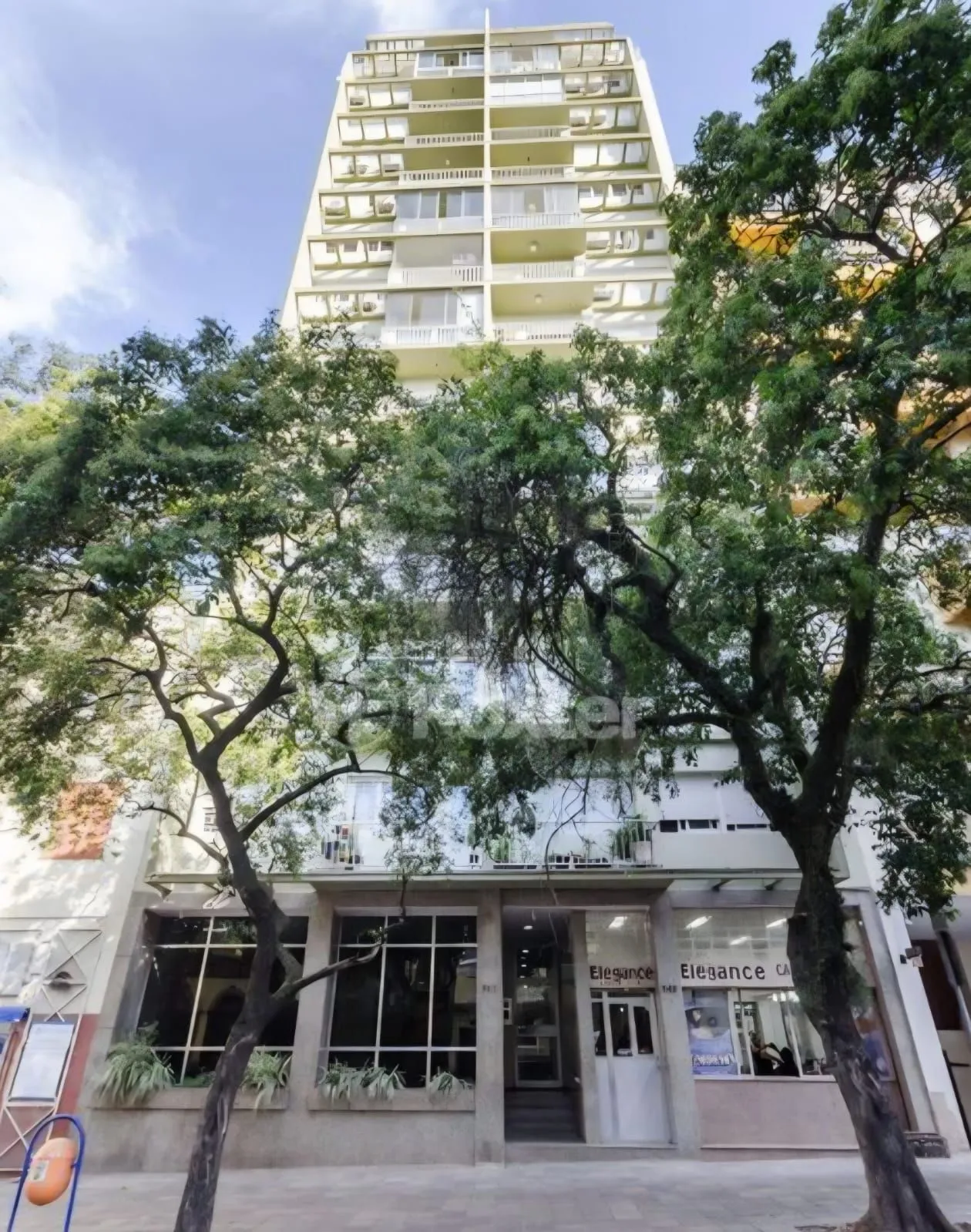 Imagem Apartamentto de 02 dormitorios amplo e com vista para Guaiba no centro de Porto Alegre/RS.