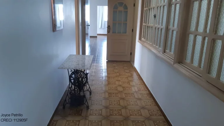 Imagem Apartamento 3 Dormitórios + Salão Comercial em Avenida Movimentada de Peruíbe e a 550 m da Praia. OPORTUNIDADE!!!?