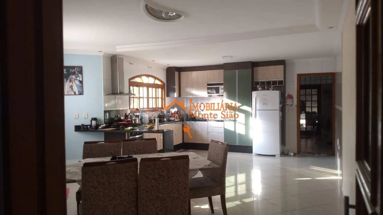 Imagem Sobrado com 4 dormitórios à venda, 200 m² por R$ 1.166.000,00 - Vila Flórida - Guarulhos/SP