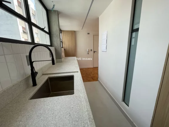Imagem Excelente oportunidade: Apartamento de luxo com 3 suítes na Vila Nova Conceição, São Paulo-SP - 94m², 4 banheiros e vaga de garagem!