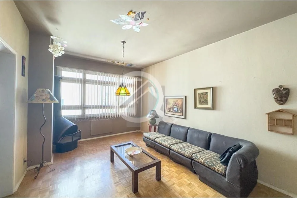 Imagem Em Andar Alto e com vista do Guaíba, apartamento com 93m² de área privativa, SEMIMOBILIADO, 2 dor...