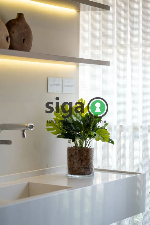 Imagem Apartamento à venda em Moema com 123 m², 3 suítes e 2 vagas DEMARCADAS ao lado do metrô
