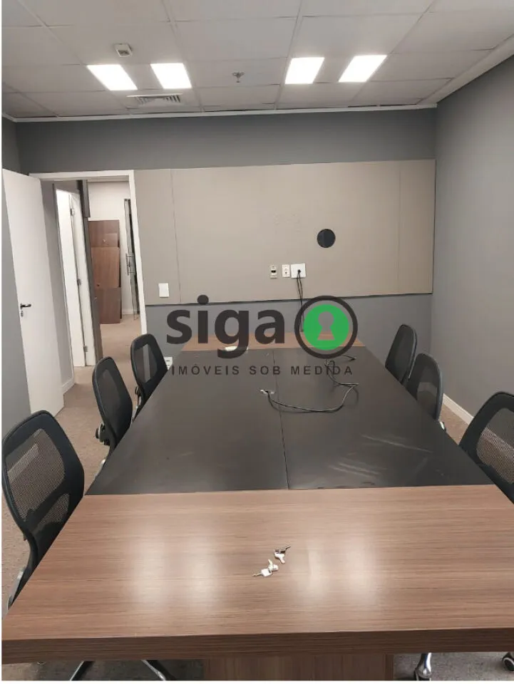 Imagem CONJUNTO COMERCIAL 303M² PARA VENDA E LOCAÇÃO MOBILIADO AV ROQUE PETRONI BROOKLIN