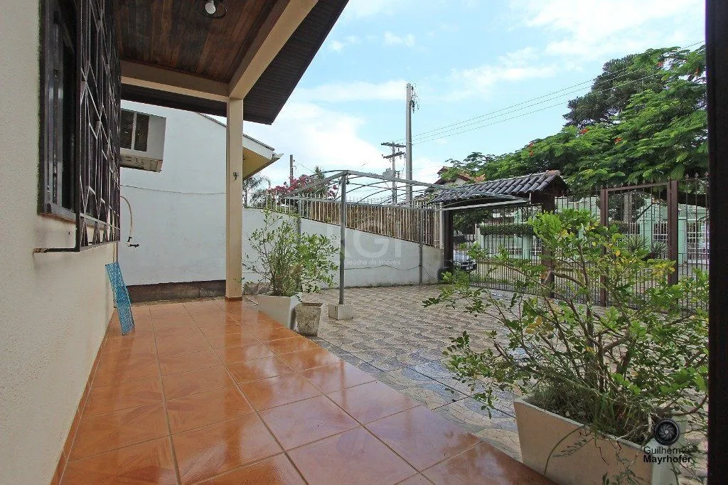 Imagem Casa para Venda - 177.58m², 3 dormitórios, sendo 1 suites, 4 vagas - Guarujá